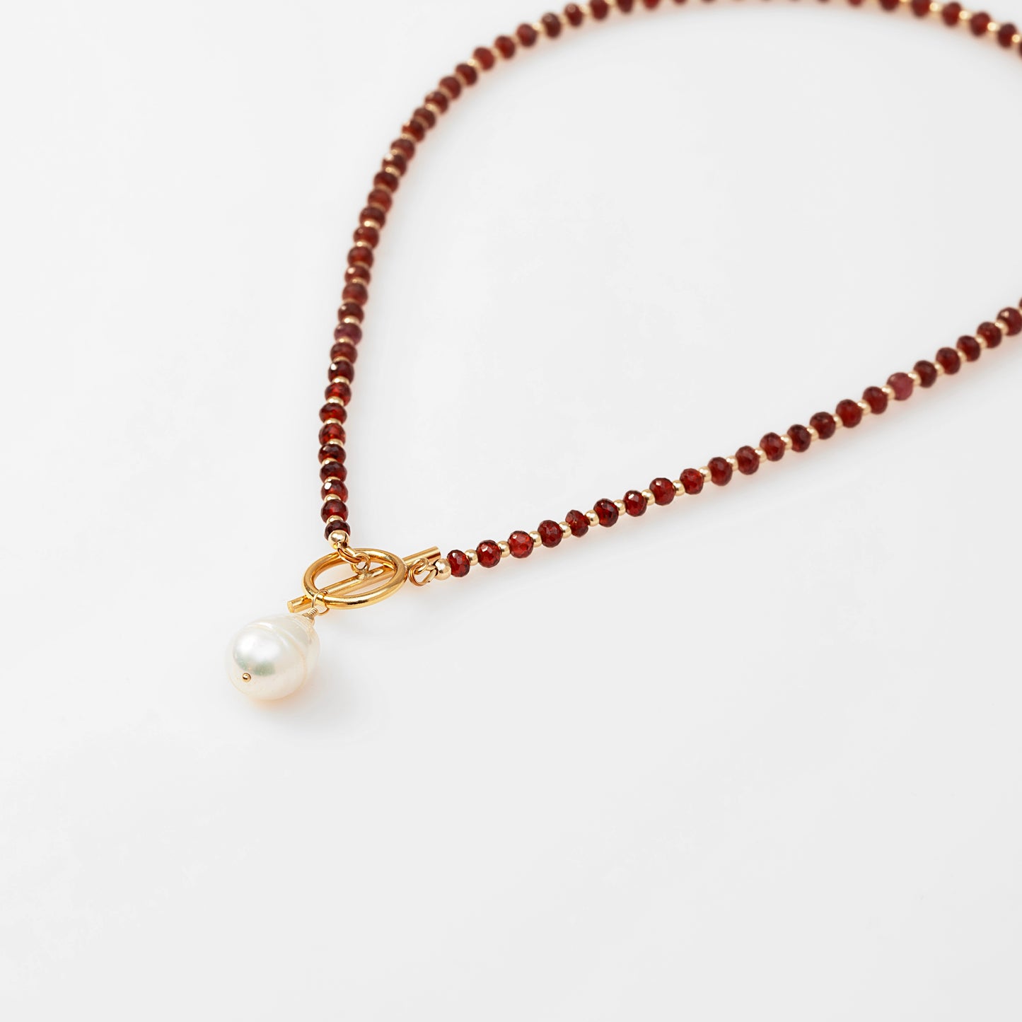 Garnet Choker Necklace with Freshwater Pearl Pendant