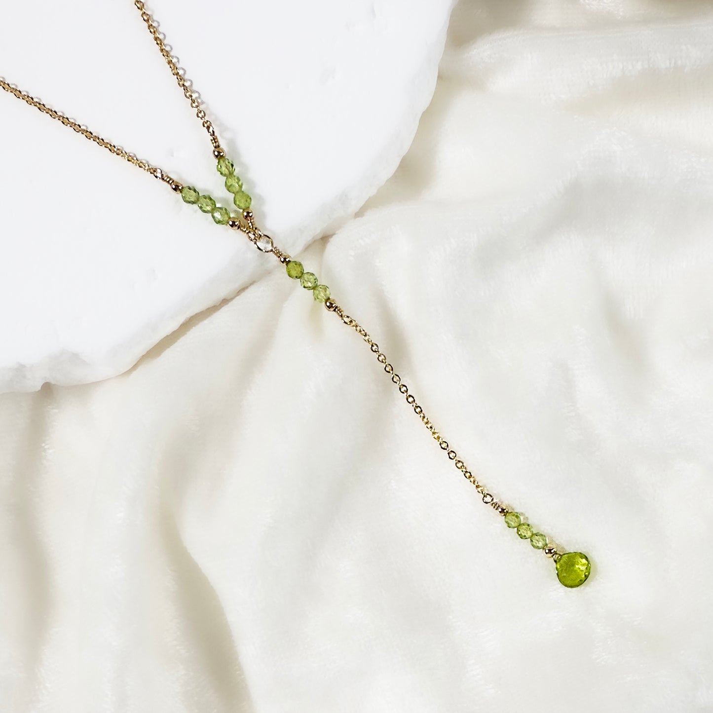 Peridot Lariat Necklace [03]